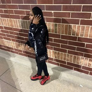 Meet your Posher, Kendall